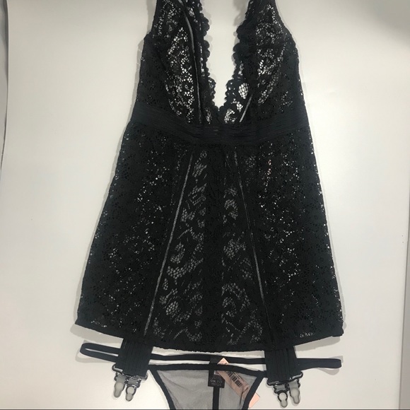 Victoria’s Secret Lace Plunge Slip Garter Set - Picture 13 of 17